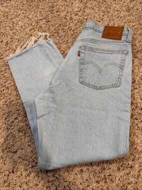 Levi's Light Wash Jeans